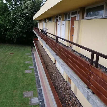 Apartment Cozy Walk To Balaton